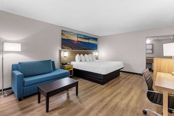 Days Inn by Wyndham Clayton