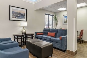 Comfort Inn East