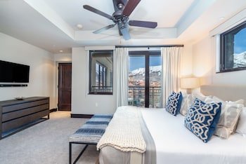 Lumiere Hotel