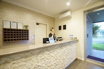 Wyndhamere Motel
