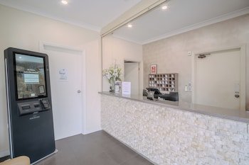 Wyndhamere Motel