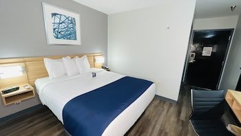 Microtel Inn & Suites by Wyndham Tuscaloosa – East