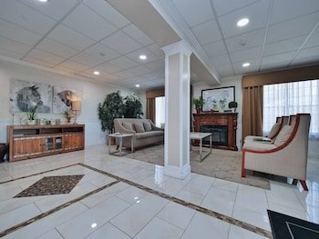 Red Lion Inn & Suites Auburn