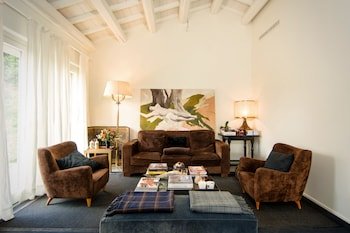 CasaVostra Ambience Suites