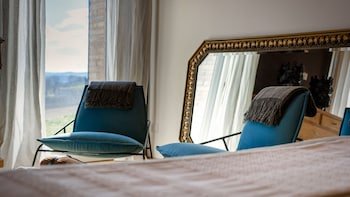 CasaVostra Ambience Suites