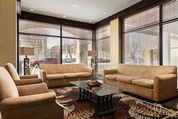 Days Inn by Wyndham Edmonton Downtown