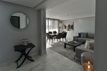 Suites Hotel Le Yacht