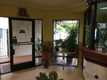 Bellflower Travel Inn