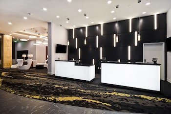 DoubleTree by Hilton Deadwood at Cadillac Jacks
