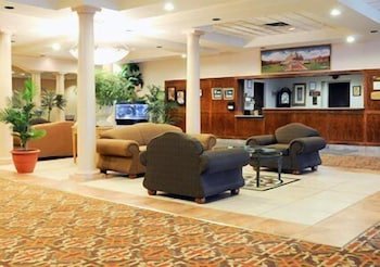 Quality Inn & Suites Palm Island Indoor Waterpark