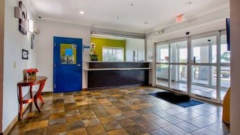 OYO Townhouse Sulphur, LA Extended Stay