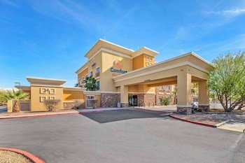 Comfort Suites