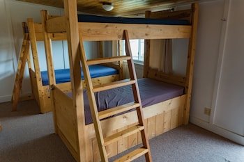 Estes Park Adventure Hostel
