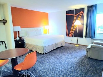 Howard Johnson by Wyndham Manteno