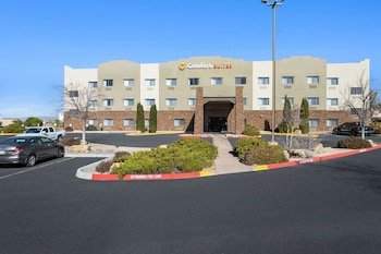 Comfort Suites University