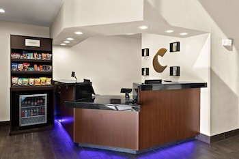 Comfort Suites University