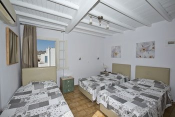Karboni Hotel
