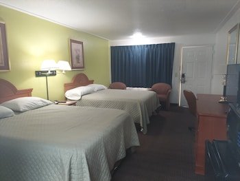 Driftwood Motel