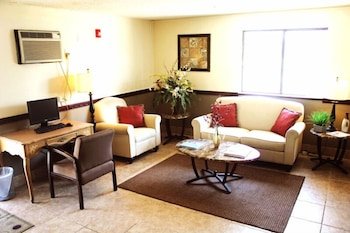 Heaven Hotel Lodge of Pensacola