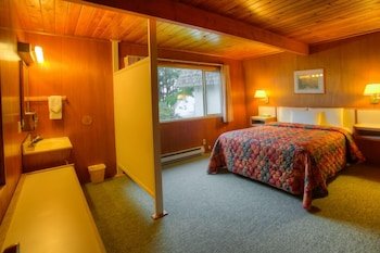 Ocean Crest Resort