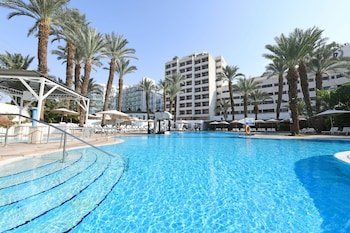 Caesar Premier Resort Hotel