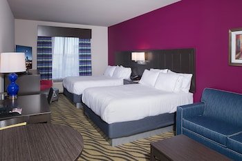 Holiday Inn Express Hutchinson
