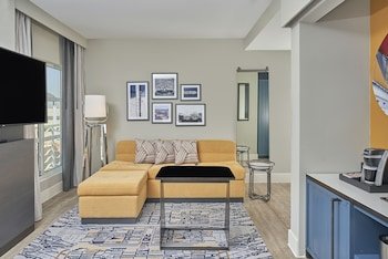 Hyatt Centric The Pike Long Beach