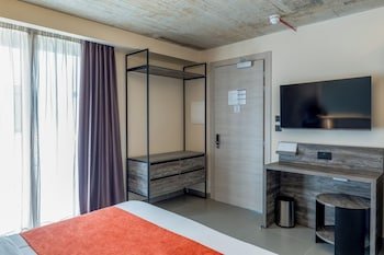 The Alavits Hotel By ST Hotels