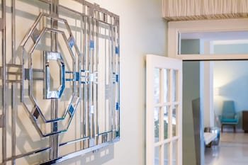 Suites of Dorchester