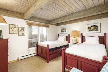 Chateau Roaring Fork