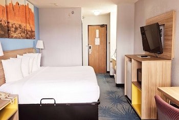 Days Inn by Wyndham Ozark Springfield