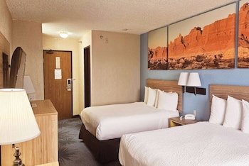 Days Inn by Wyndham Ozark Springfield