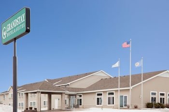 GrandStay Hotel & Suites Waseca