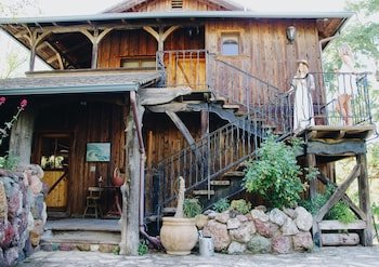 Inn Paradiso