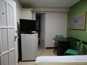 Ralph Anthony Suites