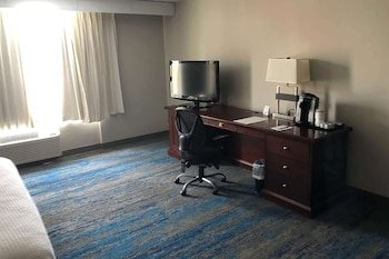 Ramada by Wyndham Cleveland Independence