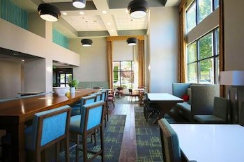 Hampton Inn & Suites Tacoma-Mall