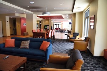 TownePlace Suites Lawrence Downtown