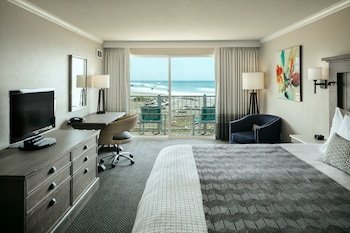 Beachfront Inn