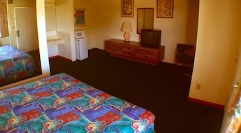 Travelers Inn Topeka