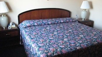 Travelers Inn Topeka