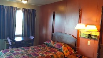 Carefree Inn Flatonia