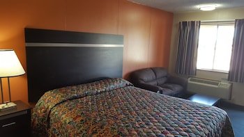 Carefree Inn Flatonia