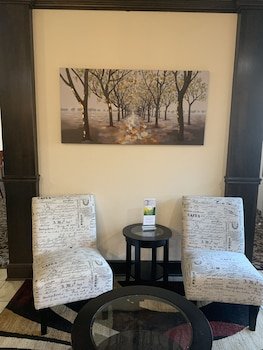 Quality Inn Near I-72 And Hwy 51