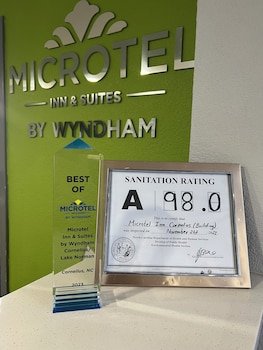 Microtel Inn & Suites by Wyndham Cornelius/Lake Norman