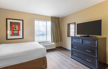 Extended Stay America St. Louis Airport Central