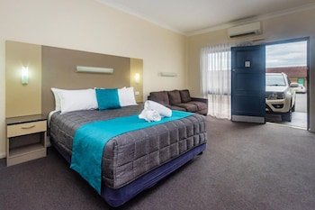 Caravilla Motel