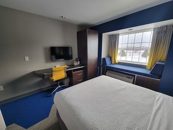 Microtel Inn & Suites by Wyndham Council Bluffs/Omaha