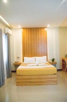 Elti Suites By Bluebookers