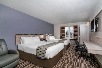 Microtel Inn & Suites by Wyndham Rochester North Mayo Clinic